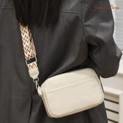 Samantha’s Sleek Charm | Shoulder Bag
